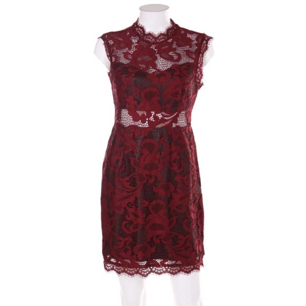 Forever 21 Burgundy Floral Lace Mock Neck Mini Sheath Dress Sleeveless‎ Size S